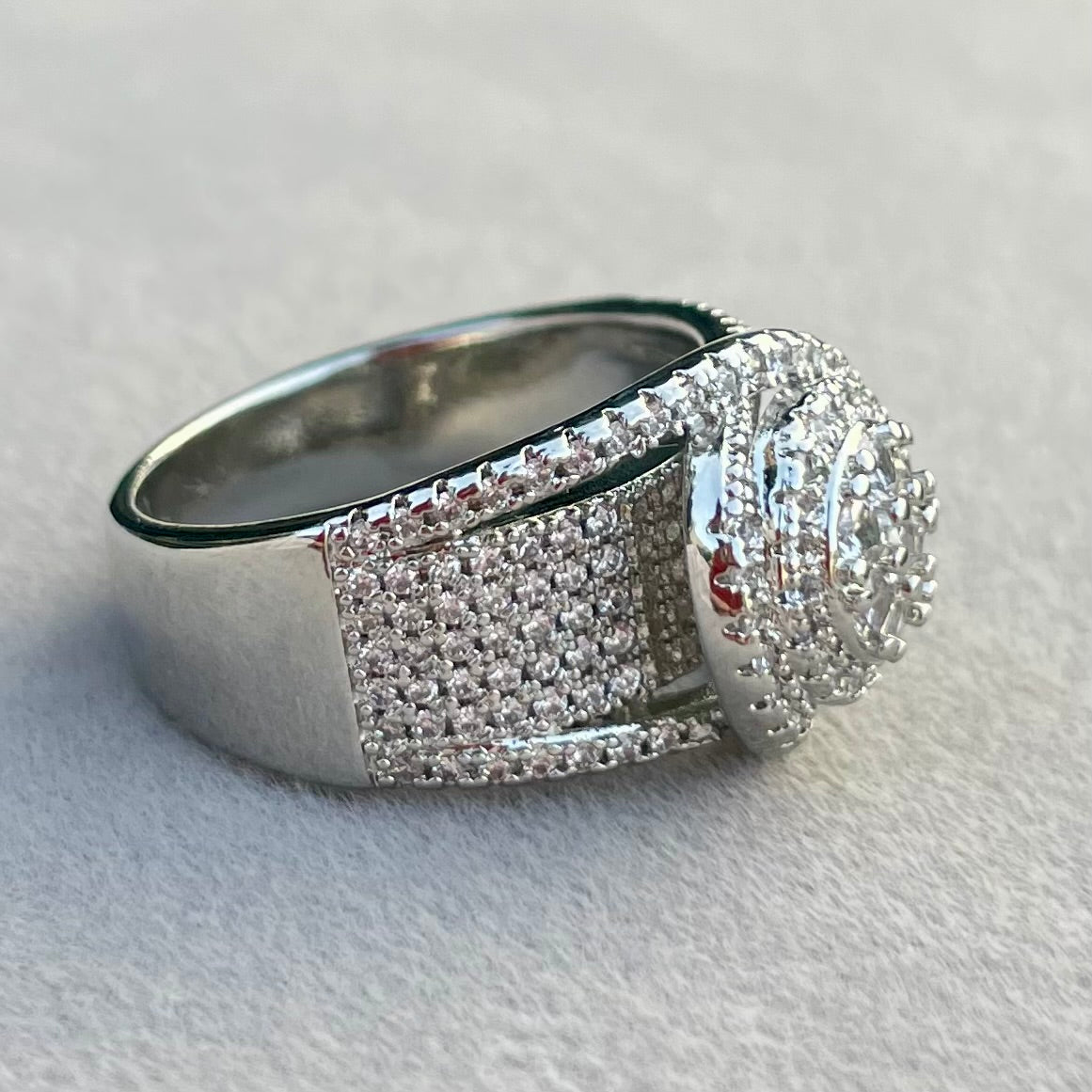 Opera Ring