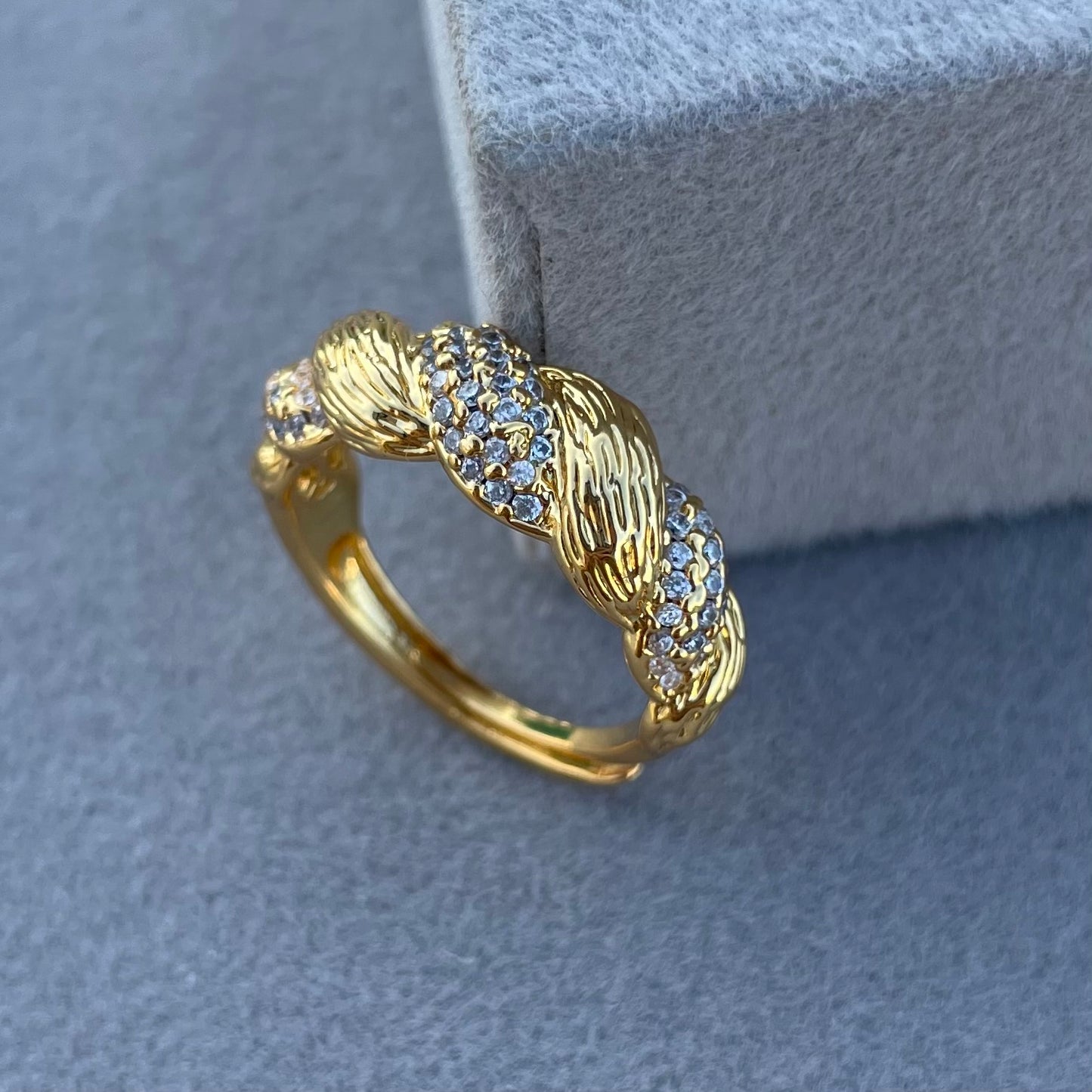 Twisted Ring