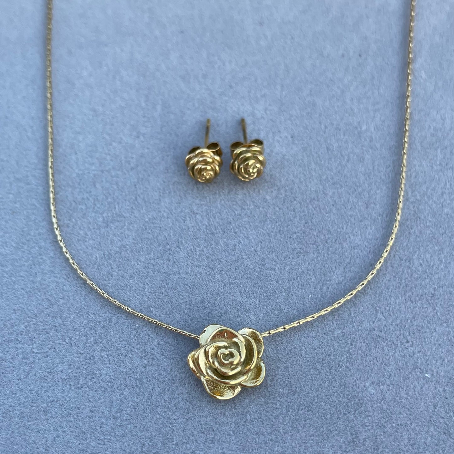 Rosey Necklace