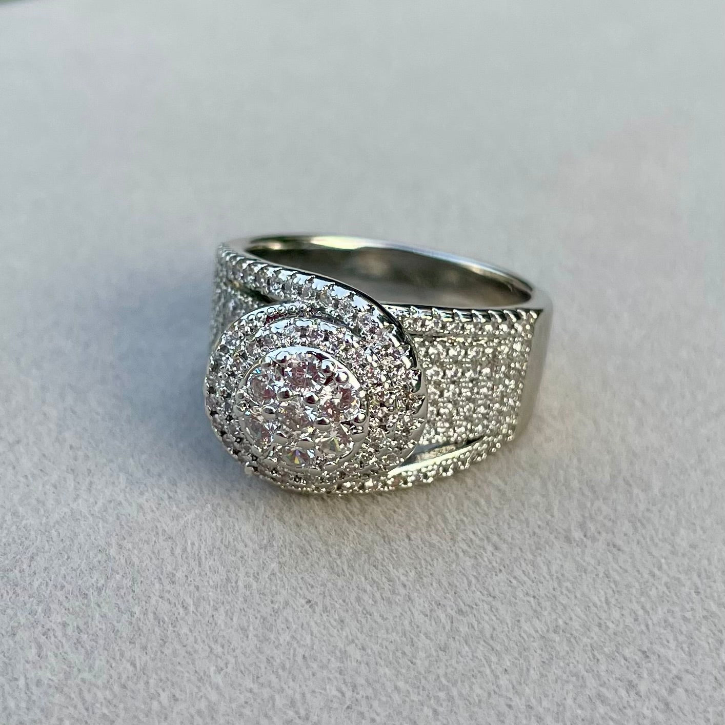 Opera Ring