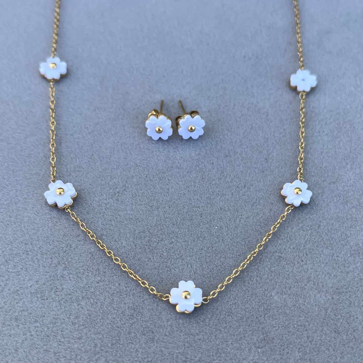 Pooni Set