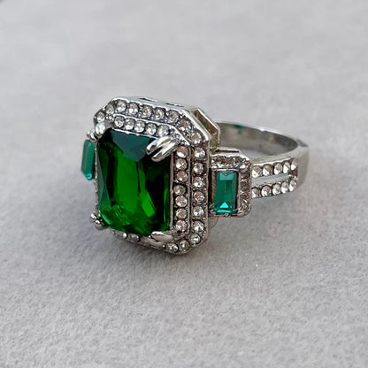 Elayn Ring