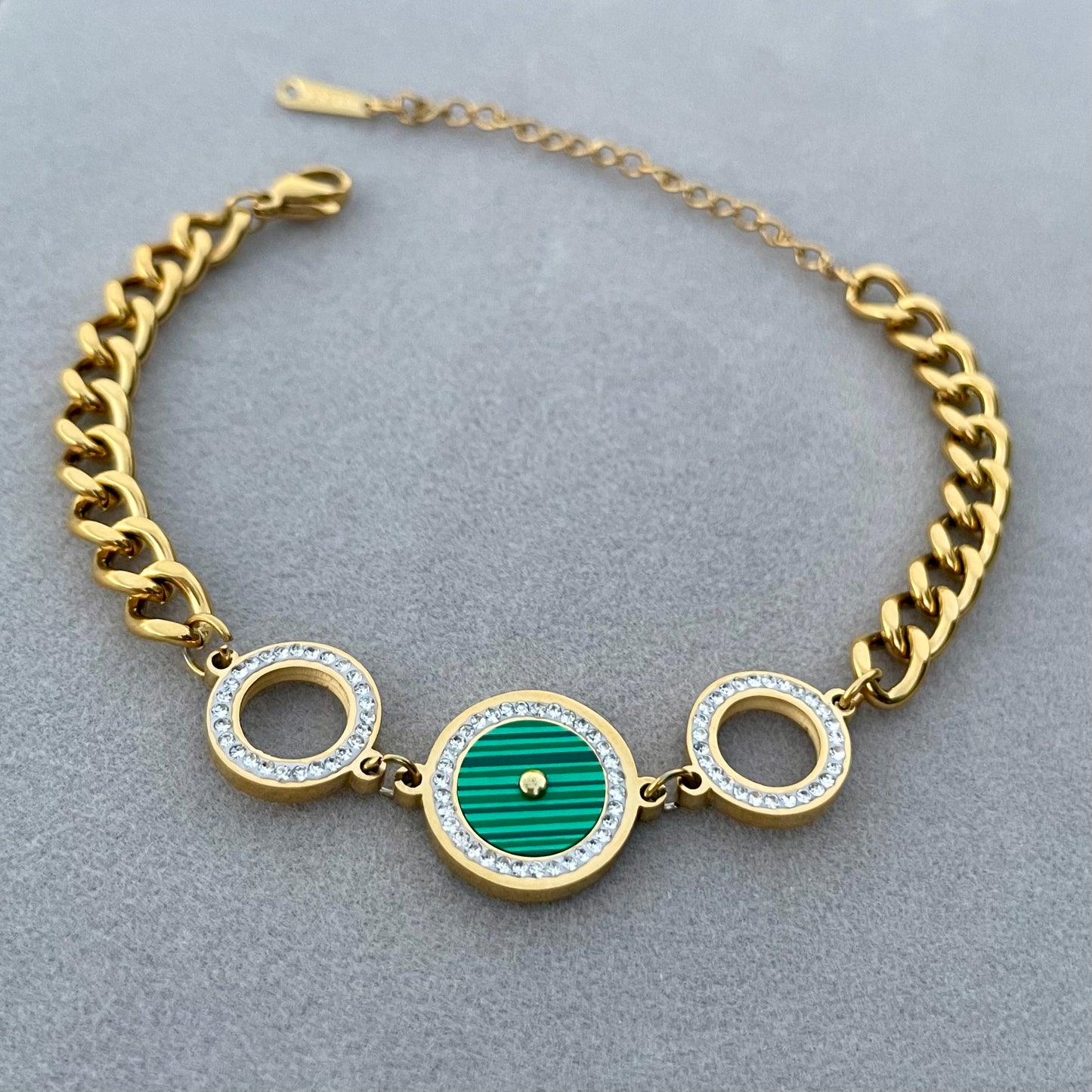 Nomadic Green