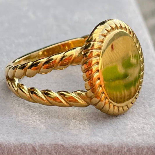Betty Ring