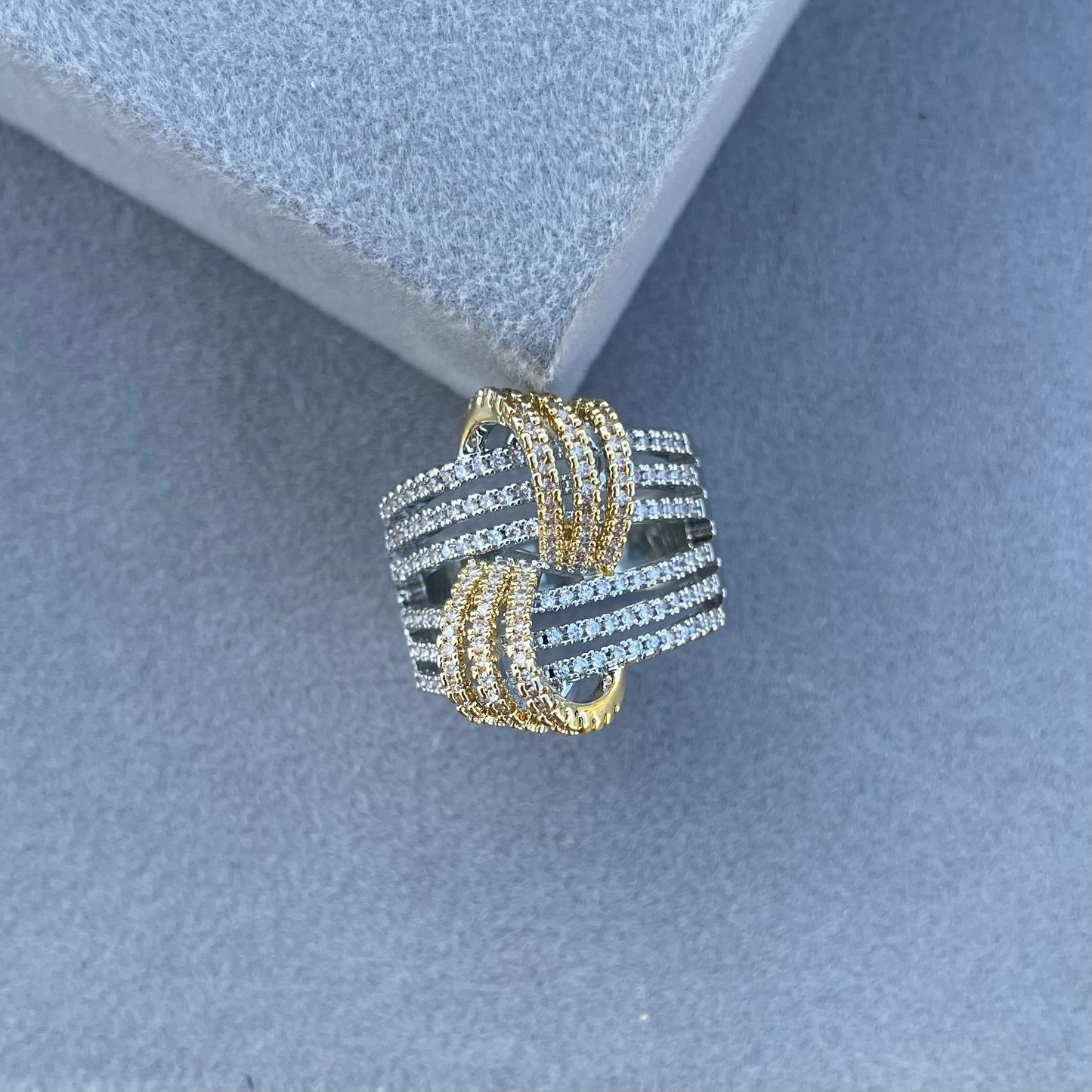 Suzane Ring